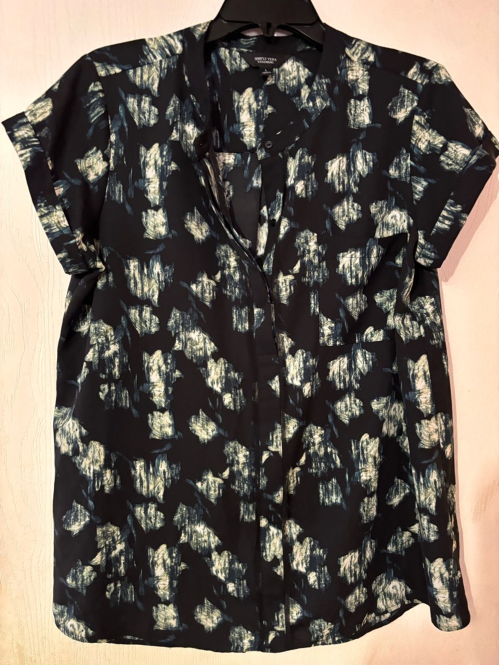 Simply Vera Vera Wang Black Blouse with Cream and Blue Brushstroke Print